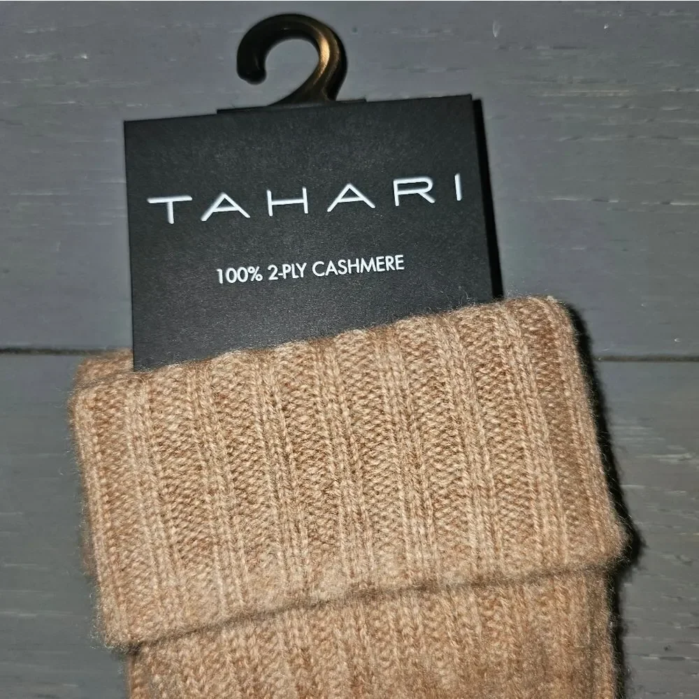TAHARI Women's 100% 2 ply Cashmere tan mittens